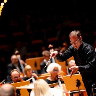 Inauguracja sezonu artystycznego 2025-2026 - maestro George Tchitchinadze i Orkiestra PFB