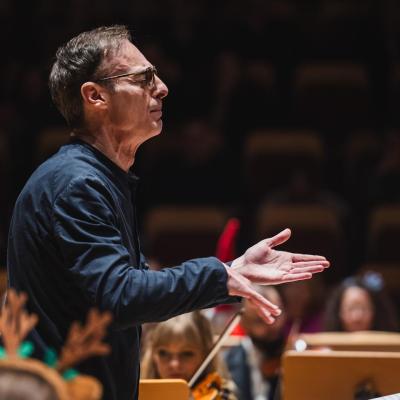 Koncert familijny - Dziadek do orzechów dźwiękiem i słowem - maestro George Tchitchinadze