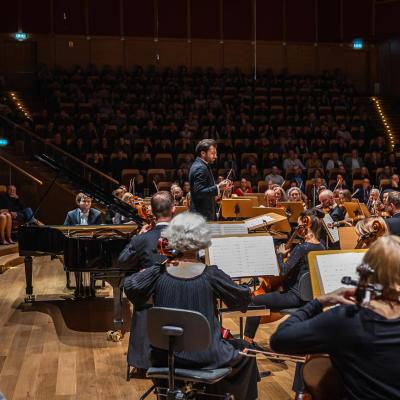 Koncert symfoniczny - Krzysztof Książek i Orkiestra PFB